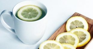 كوبٌ واحدُ من الليمون الساخن يوفر لكم فوائد عديدة!