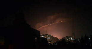 لحظة تصدي الدفاعات الجوية السورية للعدوان الإسرائيلي على حلب