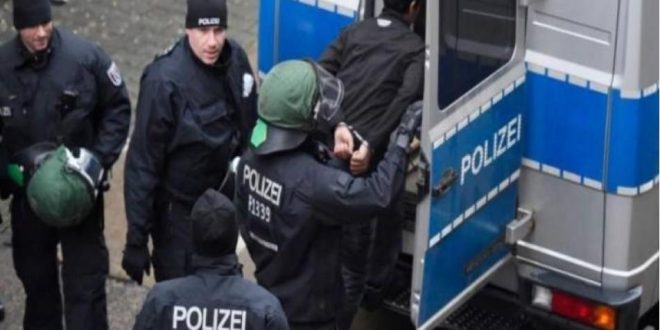 الشرطة الألمانية تقبض على مراهق سوري كاد يرتكب كارثة تخلف عشرات الضحايا
