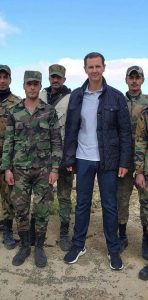 بالصور: الرئيس الأسد وعقيلته يزوران إحدى النقاط العسكرية للجيش السوري.. شاهد!
