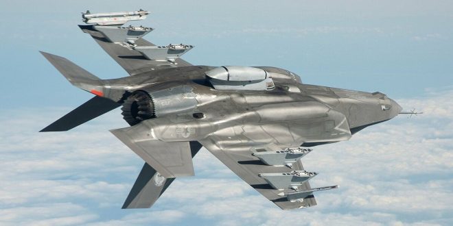 أمريكا تكشف عن الطائرة القناصة التي ترافق "إف 35" في المعارك... فيديو