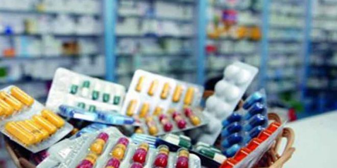 معامل الأدوية والمستودعات تتحدى الحكومة باحتكار الدواء