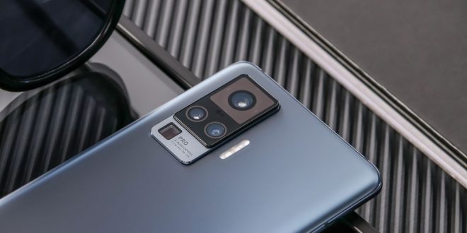 فيفو تكشف رسمياً عن سلسلة هواتف X50 بدعم مثبت