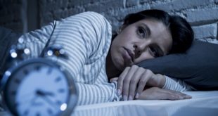 ما هي العوامل التي تسبب النوم الخفيف