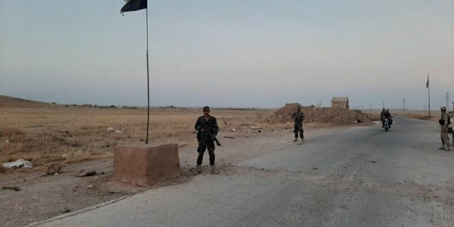 الجيش السوري يمنع رتلاً أميركياً من عبور أحد حواجزه بريف الحسكة