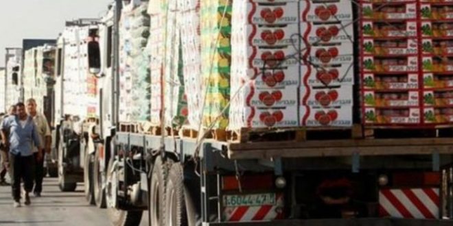 100 شاحنة سورية ولبنانية محملة بالخضار في طريقها إلى الخليج