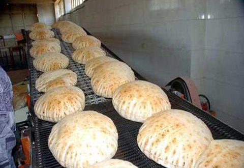 وزير سوري يجول على أفران الخبز بدمشق