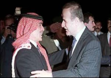 كيف تعامل الملك حسين مع الإخوان المسلمين الهاربين من سوريا.. وماذا قال لحافظ الأسد؟