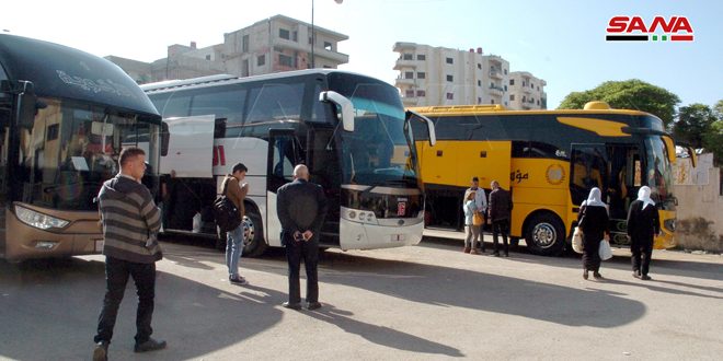 سوريا: الزام المواطنين بوضع الكمامات في وسائل النقل