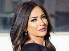 الفنانة السورية أمل عرفة ترد على اتهامها بادعاء إصابتها بكورونا من أجل الشهرة
