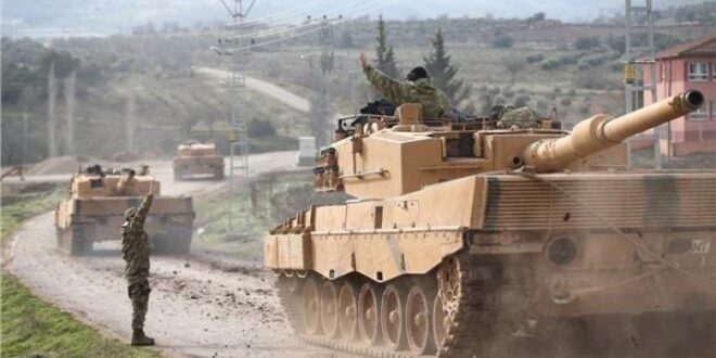 تركيا تسحب مدرعاتها من الحدود السورية باتجاه اليونان.. شاهد!