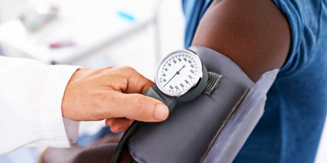 كيفية رفع ضغط الدم دون تناول دواء؟