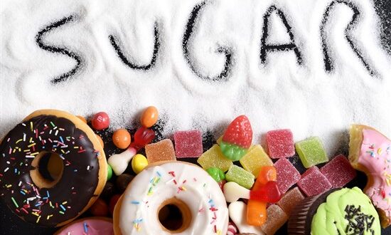 كيف يمكن مواجهة إدمان السكر لما له من مخاطر كثيرة؟