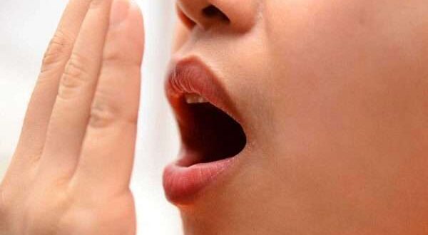 اسباب رائحة الفم الكريهة أسباب ظهورها وكيفية التخلص منها