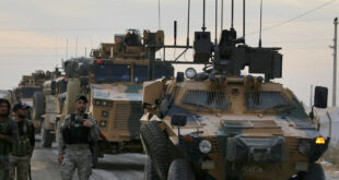 الجيش التركي يعلن أنه يراقب الوضع في إدلب مع الروس