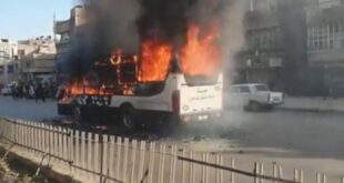 إخماد حريق في حافلة للنقل الداخلي في دمشق.. شاهد!
