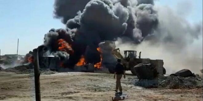 طائرات مجهولة تستهدف مصافي النفط السوري المسروق شرق حلب