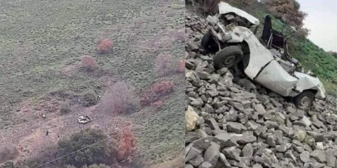 وفاة الأب والأم وطفل وجرح شابين.. تدهور سيارة من أعلى جبل السيدة في ‏المشتى‎