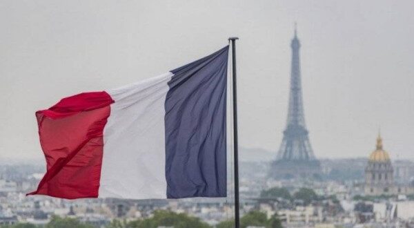 فرنسا تحظر دخول القادمين من خارج الاتحاد الأوروبي لأجل غير مسمى