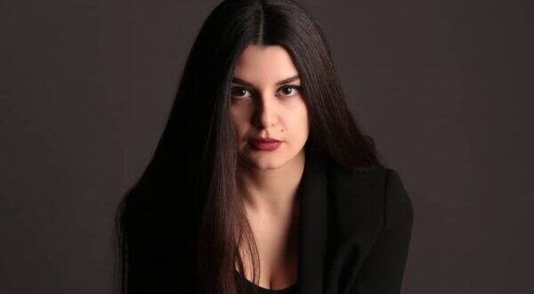 جمعت بين الجمال والموهبة وأثارت الجدل في مسلسل الندم.. قصة الفنانة السورية جفرا يونس
