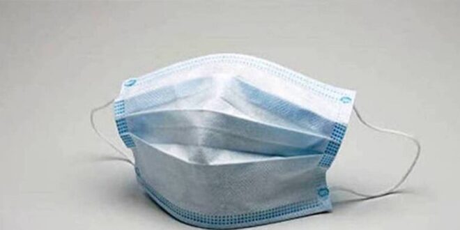 بسبب رفضه ارتداء الكمامة.. نجمٌ شهير يُطرد من صيدلية!