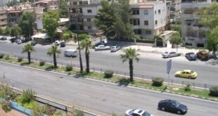 سيارة ترمي شاب على أوتوستراد المزة في دمشق.. هذا ما جرى