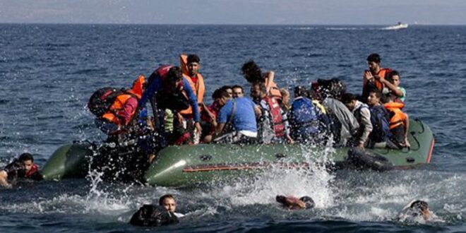 ألبانيا تنقذ 50 سوريًا وسط البحر كانوا في طريقهم إلى إيطاليا