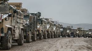تركيا تدفع بأكثر من 50 آلية عسكرية إلى عمق إدلب