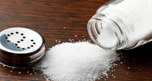 سلاح ذو حدين.. ماذا يحدث لجسمك عند نقص كمية الملح فيه؟
