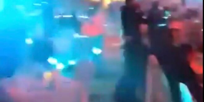 حفل راقص في فندق بالكويت بمناسبة رأس السنة والحكومة تتحرك.. شاهد!