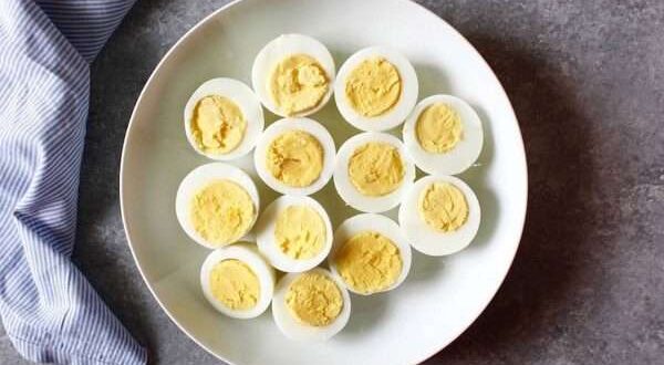 فوائد صفار البيض .. 17 فائدة رائعة ونصائح هامة لتناول البيض بأمان
