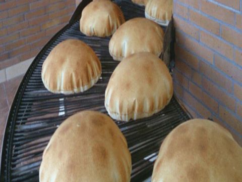 رفع سعر كيلو الخبز السياحي في اللاذقية إلى ألف ليرة