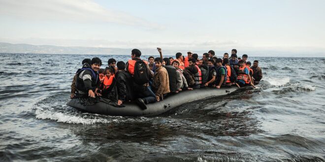 قارب للاجئين سوريون يتعرض للخديعة.. طلعوا من بيروت عقبرص فوصلوا الى طرطوس!