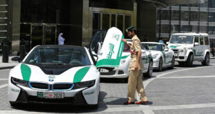 شرطة دبي تعلن عن وظيفة لمن هم خارج الإمارات بـ30 ألف درهم و"إقامة ذهبية"