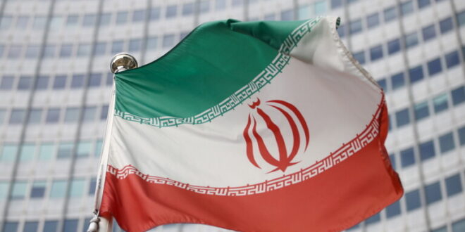 غرفة التجارة الإيرانية السورية تقترح رفع المنع استثنائيا عن كافة السلع المصدرة إلى سوريا