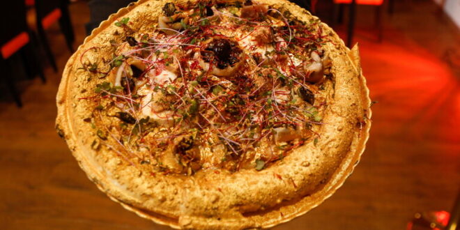 مطعم تونسي يصنع أغلى بيتزا في إفريقيا
