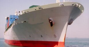 إيران تنشر صور سفينتها التي استهدفت وهي في طريقها الى سوريا