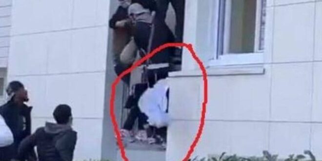 فيديو يحبس الأنفاس.. طفل ينجو من الموت مرتين في نفس اللحظة