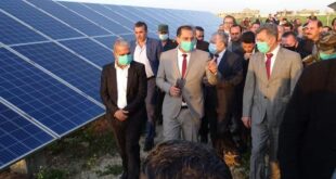 رئيس الحكومة يدعو المستثمرين لدخول قطاع الطاقة البديلة