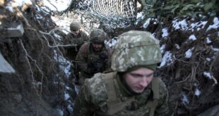 تحركات عسكرية ونقل أسلحة.. هل تستعد روسيا لغزو أوكرانيا؟