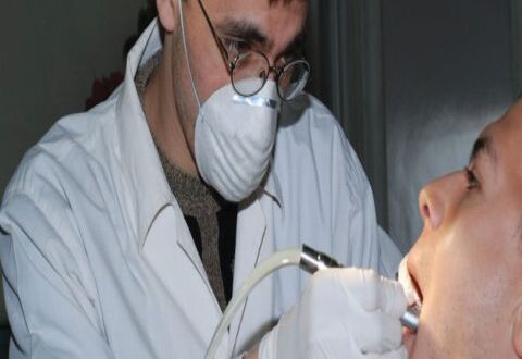 نقابة أطباء الأسنان لأطبائها: الاقتصار على المعالجات الضرورية وإيقاف التجميلية