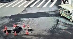 الصين.. انفجار كبير لأنبوب غاز تحت الأرض يطيح بالمارة والسيارات (فيديو)