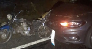 سيارة تصدم شابين على دراجة نارية في اللاذقية وتلوذ بالفرار