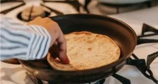 احذروا تسخين الخبز على الغاز