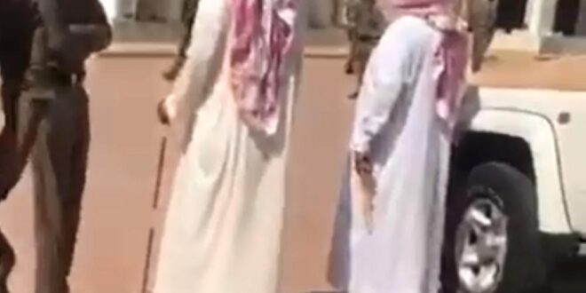 سعودي يعفو عن قاتل ابنه في ساحة القصاص بلا مقابل.. شاهد!