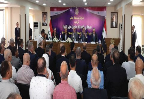 وزير الصناعة العراقي يدعو من حلب إلى تشكيل
