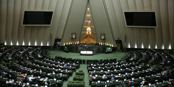 البرلمان الإيراني: نرحب بتعزيز العلاقات مع سوريا في مختلف المجالات