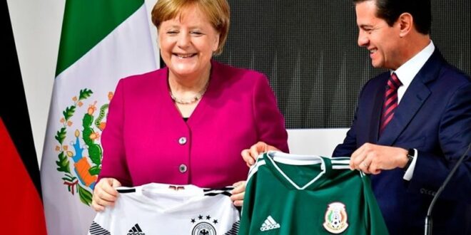 لماذا يرتدي المنتخب الألماني لكرة القدم اللون الأبيض وليس ألوان العلم؟