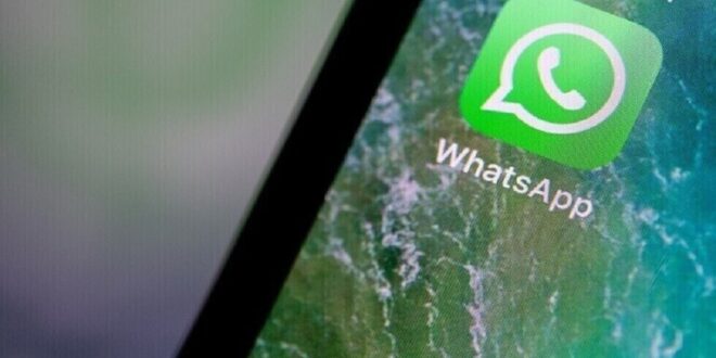 "واتس آب" تهدد بحظر حسابات مستخدميها ممن يقومون بتنزيل تطبيق محدد على هواتفهم!