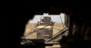 القوات الأمريكية تسرق كميات جديدة من القمح والنفط من سوريا